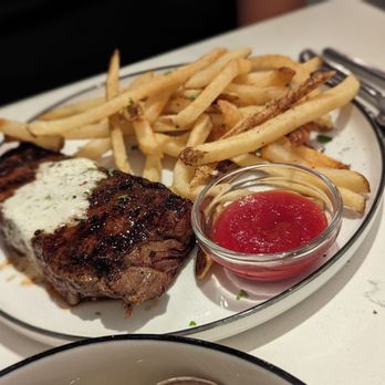 Central Bodega - Steak Frites - Wine Bars Near Me - Albuquerque, New Mexico