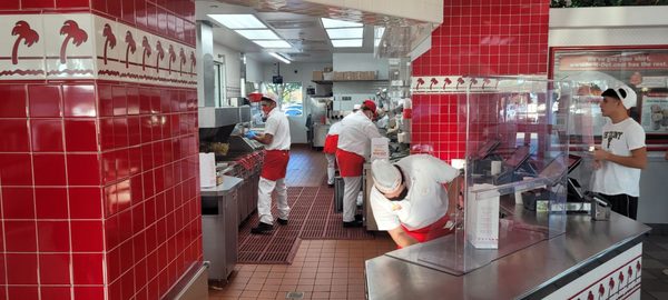 In-N-Out Burger by null