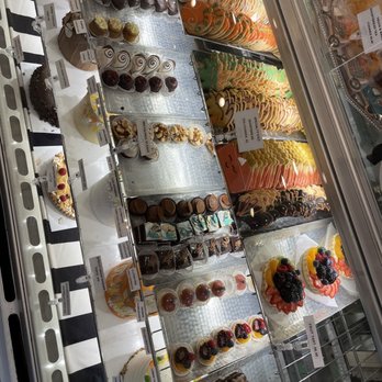 Gateaux - Bakeries Near Me - Denver, Colorado