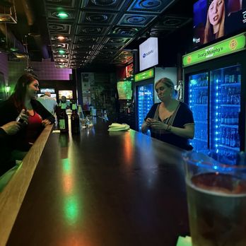 Durty Murphy's Irish Pub - Bar - Irish Pub Near Me - Fort Worth, Texas Durty Murphy's Irish Pub - Bar - Irish Pub Near Me - Fort Worth, Texas