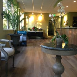 Brian Chuang, DMD - Reading Endodontics - The waiting room: a tranquil oasis.