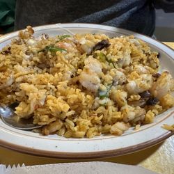 Los Cuates Tienda y Restaurante Mexicano - Arroz y camaron (rice and shrimp)