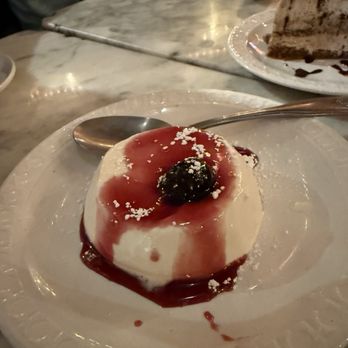 Caffe Macaroni - Panna cotta - Italian Near Me - San Francisco, California