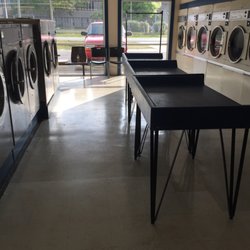 Coin laundry