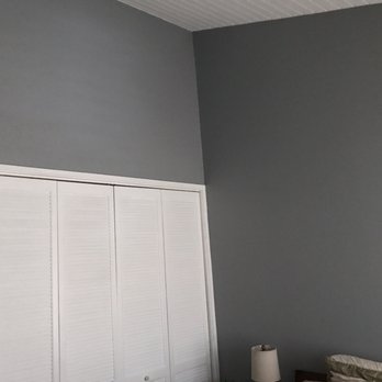 Richard's Painting Service - Bedroom - Painters Near Me - Kaneohe, Hawaii Richard's Painting Service - Bedroom - Painters Near Me - Kaneohe, Hawaii