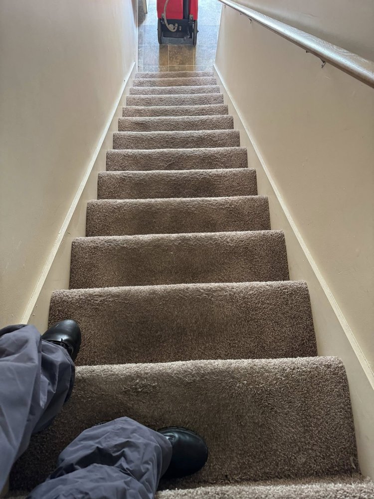 Slide of The Carpet Cleaning