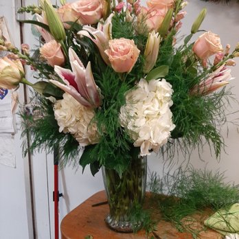 Apple Blossom Flower Shoppe - This is what they created last year for her birthday, 2019. - Florists Near Me - Clayton, Georgia