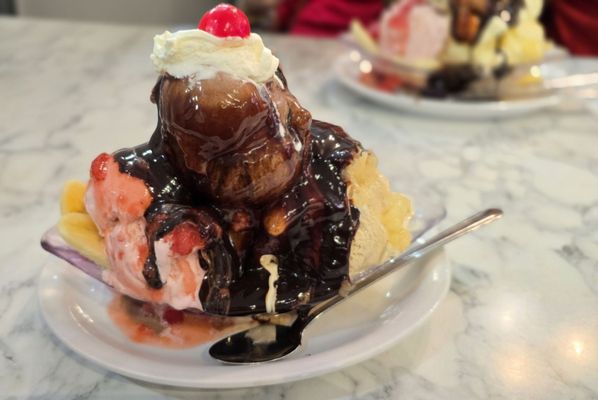 Leatherby’s Family Creamery, Lincoln by null