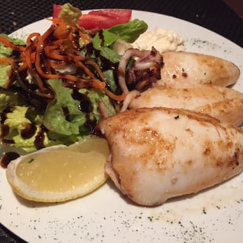 El Sur - chipirones plancha - Tapas Bars Near Me - Madrid, M