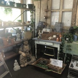 Napopi's Antiques and Uniques - Inside store display