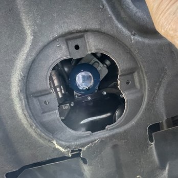 Take 5 Oil Change - Second missing cover. - Oil Change Stations Near Me - Largo, Florida Take 5 Oil Change - Second missing cover. - Oil Change Stations Near Me - Largo, Florida