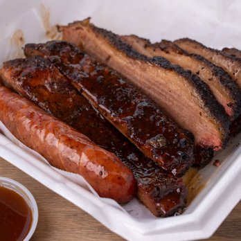 Blues Pit BBQ - Texas Trinity Plate - Barbeque Near Me - San Antonio, Texas Blues Pit BBQ - Texas Trinity Plate - Barbeque Near Me - San Antonio, Texas