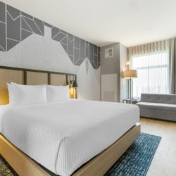 Cambria Hotel Spokane Airport