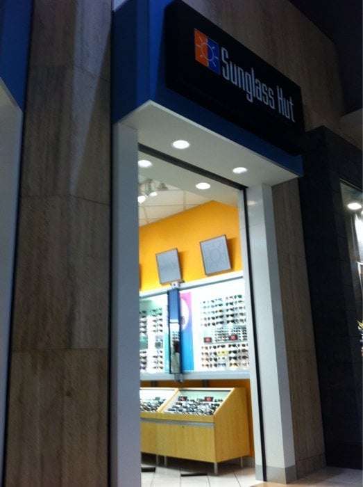 SUNGLASS HUT INTERNATIONAL 4568 E Cactus Rd, Phoenix, Arizona