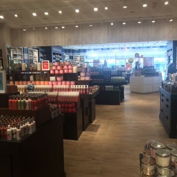Bath & Body Works - Cosmetics & Beauty Supply Near Me - Buffalo, New York