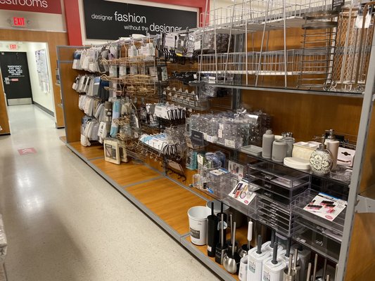 TJ MAXX - Updated July 2024 - 135 Photos & 51 Reviews - 2075 Diamond