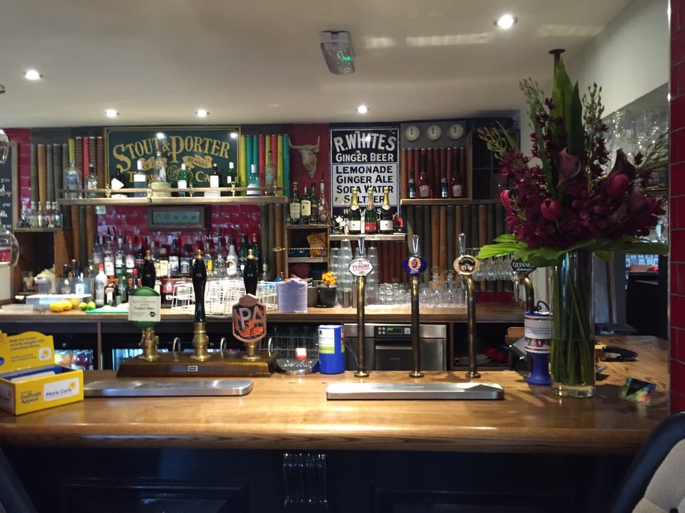 THE BLETCHINGLEY ARMS Updated April 2024 High Street, Bletchingley