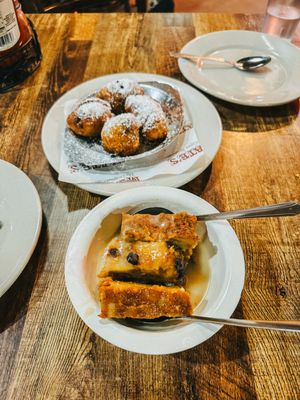 Mulate's | The Original Cajun Restaurant by null