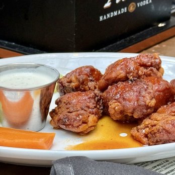 City Works - BONELESS WINGS, HOT HONEY MAPLE SAUCE - Sports Bars Near Me - Pittsburgh, Pennsylvania