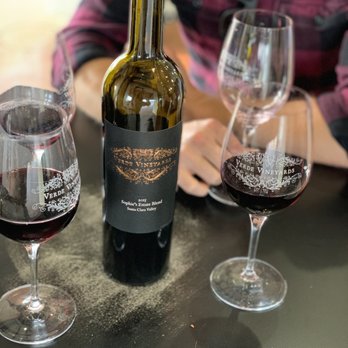 Verde Vineyards - Wine Tasting Room Near Me - Gilroy, California