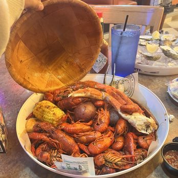 Razzoo's Cajun Cafe - Bubba's Boil (steam not coming through from the photo) - Cajun/Creole Near Me - Fort Worth, Texas Razzoo's Cajun Cafe - Bubba's Boil (steam not coming through from the photo) - Cajun/Creole Near Me - Fort Worth, Texas