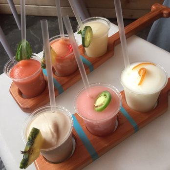 Narwhal's Crafted - Sampler - Cocktail Bars Near Me - Saint Louis, Missouri