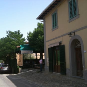 La Botteghina di Wilma - Facade on the road - Italian Near Me - Certaldo, FI La Botteghina di Wilma - Facade on the road - Italian Near Me - Certaldo, FI