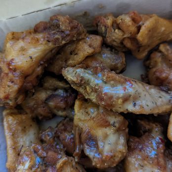 Buffalo Wild Wings - 15 piece traditional wings in garlic parmesan flavor - American Near Me - Manassas, Virginia Buffalo Wild Wings - 15 piece traditional wings in garlic parmesan flavor - American Near Me - Manassas, Virginia