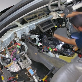 K & A Auto Electric - 2002 Volkswagen passat replacing heater core leaking. - Auto Repair Near Me - National City, California K & A Auto Electric - 2002 Volkswagen passat replacing heater core leaking. - Auto Repair Near Me - National City, California
