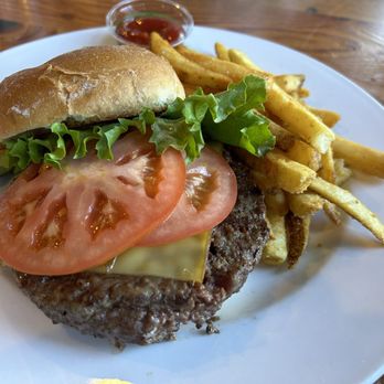 Full Sail Brew Pub - Full sail burger - Pubs Near Me - Hood River, Oregon Full Sail Brew Pub - Full sail burger - Pubs Near Me - Hood River, Oregon