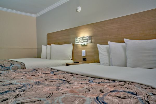 Family Garden Inn & Suites - Image 9