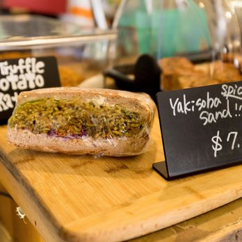 Peace Café - Yakisoba Sandwich (@miguelmoralesphotography on Instagram) - Vegan Near Me - Honolulu, Hawaii Peace Café - Yakisoba Sandwich (@miguelmoralesphotography on Instagram) - Vegan Near Me - Honolulu, Hawaii