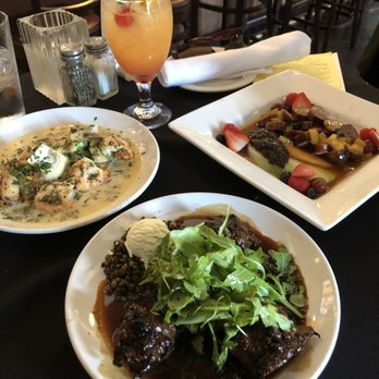 Wild Garlic Grill - Beer tips. Garlic shrimp. Pork sausage. And peach wine sangria! - French Near Me - Tucson, Arizona Wild Garlic Grill - Beer tips. Garlic shrimp. Pork sausage. And peach wine sangria! - French Near Me - Tucson, Arizona