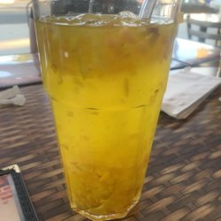 Mama Boni’s Cuisine - Ensalada (drink)