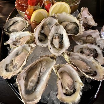 Hell's Kitchen - 1 dozen oysters - Cocktail Bars Near Me - Funner, California Hell's Kitchen - 1 dozen oysters - Cocktail Bars Near Me - Funner, California