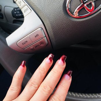 Yvonne's Nails - Beautiful Christmas nails - Nail Salons Near Me - Fremont, California