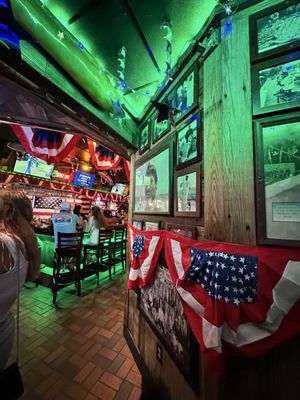 Flanigan's Seafood Bar and Grill by null