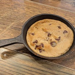 Brewha - Warm chocolate chip cookie in a mini skillet - amazing!!