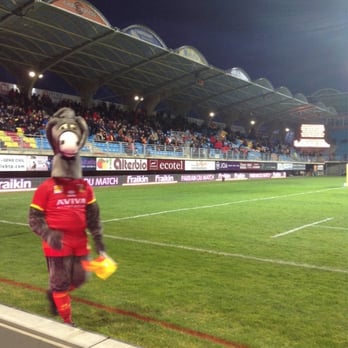 Stade Aime Giral - The Catalan donkey goes around the stadium while the supporters sing l'Estaca with the lyrics on the big screen - Stadiums & Arenas Near Me - Perpignan, 66