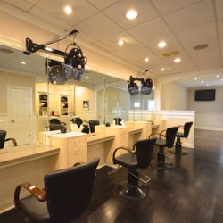 Pat's Hair Salon