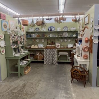 The Farmhouse Peddler - Thrift Stores Near Me - Orem, Utah The Farmhouse Peddler - Thrift Stores Near Me - Orem, Utah