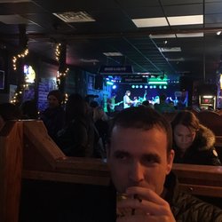 Kathy's Pub - Hopping band on deck!