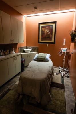 Salon Photos - Comfortable, Clean, Roomy, Well Lit Salon.  Friendly Staff Very Professional.