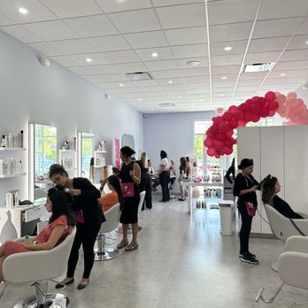 Blo Blow Dry Bar - Blow Dry/Out Services Near Me - Spring, Texas Blo Blow Dry Bar - Blow Dry/Out Services Near Me - Spring, Texas