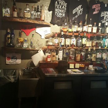 Giddy Ups - Dive Bars Near Me - Austin, Texas
