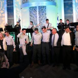 Young Israel of North Beverly Hills - IDF Choir Concert 2017