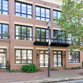 Alan Wagman - RE/MAX Allegiance - 745 N. Fayette St. - SOLD in 14 days, November 2017 - Real Estate Agents Near Me - Arlington, Virginia Alan Wagman - RE/MAX Allegiance - 745 N. Fayette St. - SOLD in 14 days, November 2017 - Real Estate Agents Near Me - Arlington, Virginia