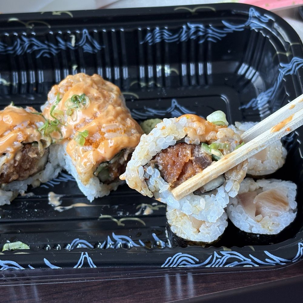 Spicy tuna Spicy tuna