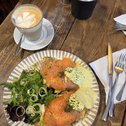 Hungry Biker - Salmon Benedict