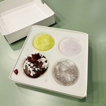Mochidoki - Mochi: Expresso, Green Tea, Purple Sweet Potato, Cranberry Chocolate Coconut. - Ice Cream & Frozen Yogurt Near Me - Santa Monica, California Mochidoki - Mochi: Expresso, Green Tea, Purple Sweet Potato, Cranberry Chocolate Coconut. - Ice Cream & Frozen Yogurt Near Me - Santa Monica, California